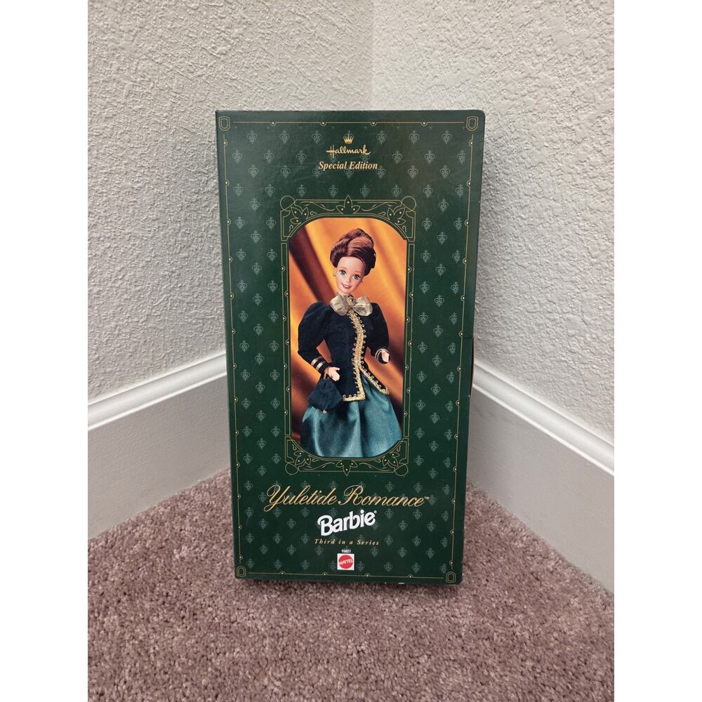 Victorian Yuletide Romance Hallmark Special Edition Barbie Doll 1996 NRFB NIB